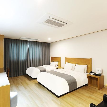 מלון Paju Golden Hill מראה חיצוני תמונה
