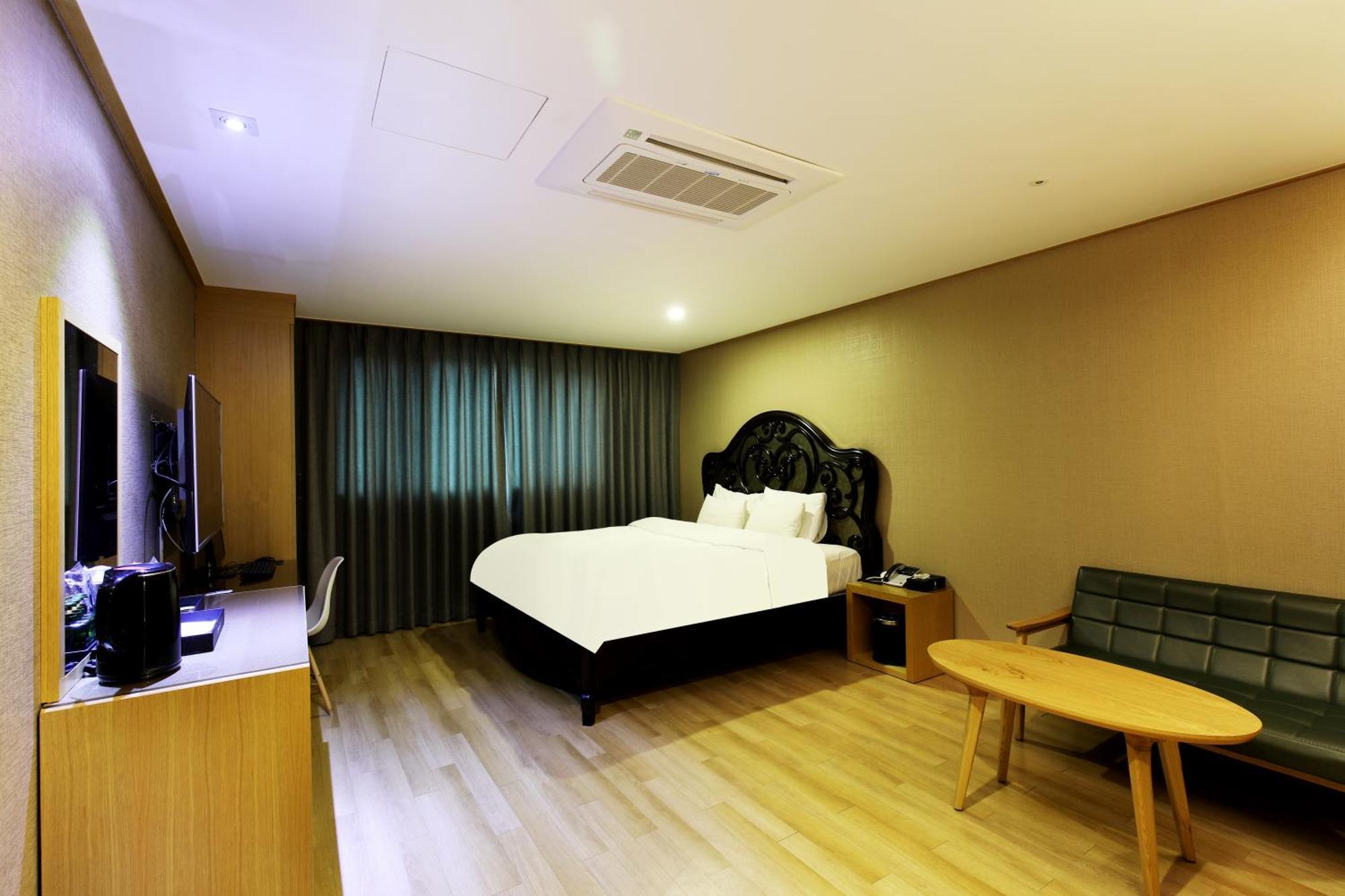 מלון Paju Golden Hill מראה חיצוני תמונה